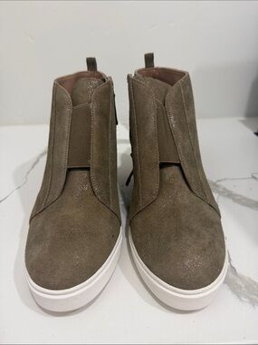 Paolo Taupe Suede Hidden Wedge Sneaker Booties Women’s Size 9.5M